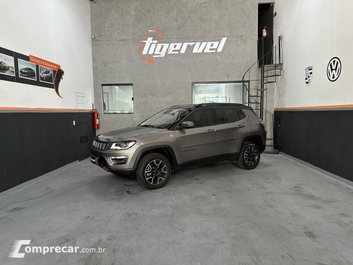 COMPASS 2.0 16V Trailhawk 4X4