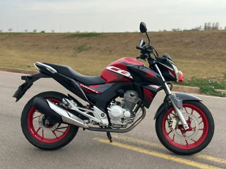 CB 250F TWISTER CBS