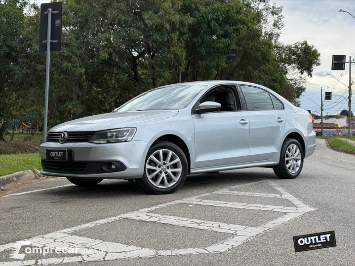 JETTA 2.0 COMFORTLINE FLEX 4P TIPTRONIC