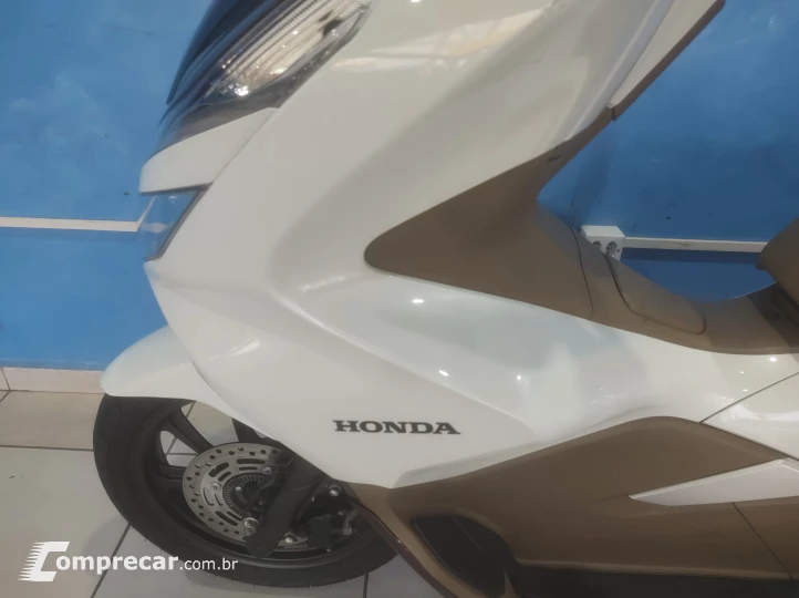 PCX DLX