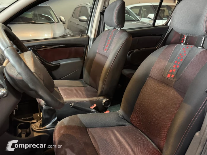SANDERO 1.6 STEPWAY 16V FLEX 4P MANUAL