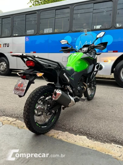 Versys 300 TOURER