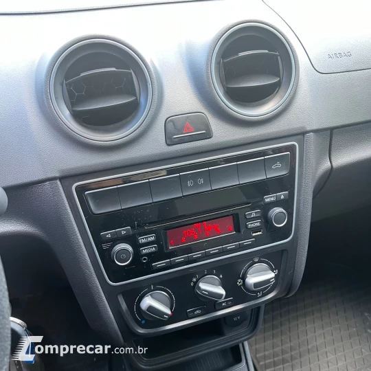 Saveiro Highline 1.6 T. Flex 8V CD