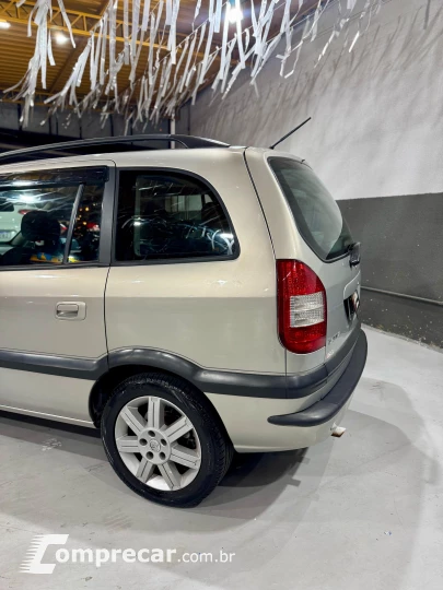 ZAFIRA 2.0 MPFI Elegance 8V