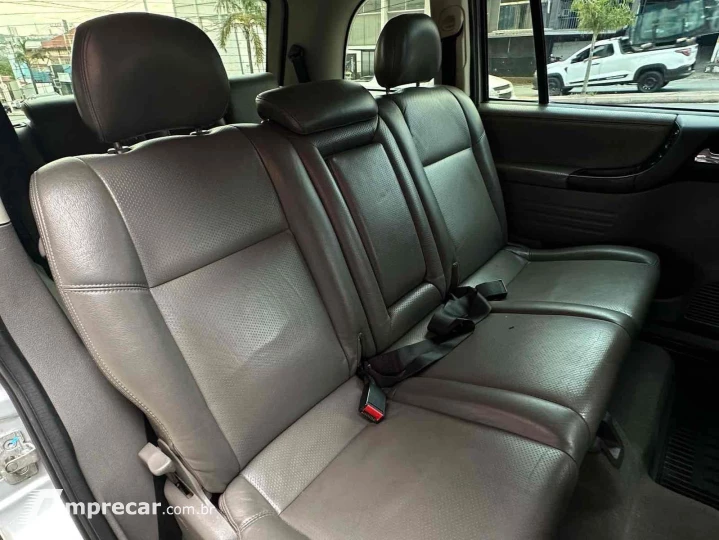 ZAFIRA 2.0 MPFI ELITE 8V FLEX 4P AUTOMÁTICO