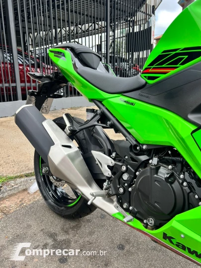 NINJA 400