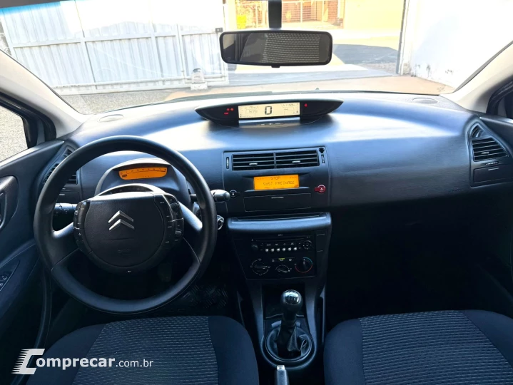 C4 1.6 GLX Flex Hatch