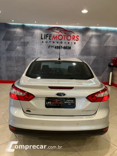 Focus Sedan 1.6 16V 4P FLEX S POWERSHIFT AUTOMATIZADO