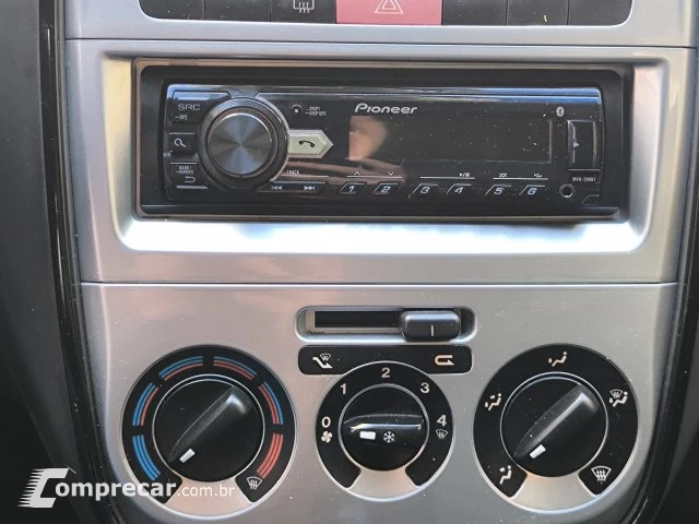 PUNTO - 1.4 ELX 8V 4P MANUAL