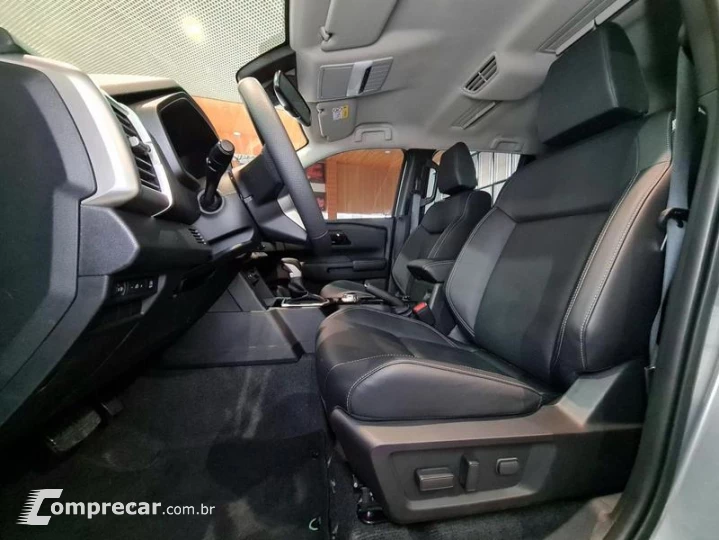 TRITON HPE-S 2.4 CD 4x4 TB DIESEL AUT.