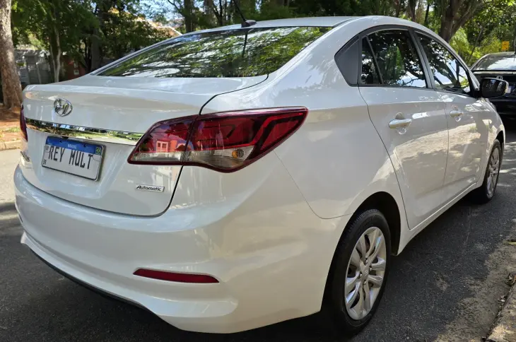 HB20S 1.6 Comfort Plus Automatico