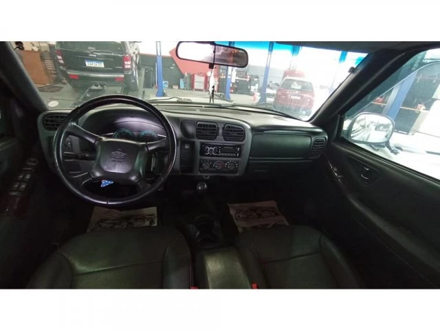 S10 - 2.4 MPFI EXECUTIVE 4X2 CD 8V 4P MANUAL