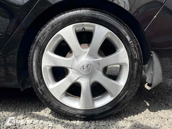 ELANTRA 1.8 GLS 16V GASOLINA 4P AUTOMÁTICO