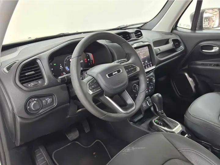 RENEGADE 1.3 T270 TURBO FLEX LONGITUDE AT6