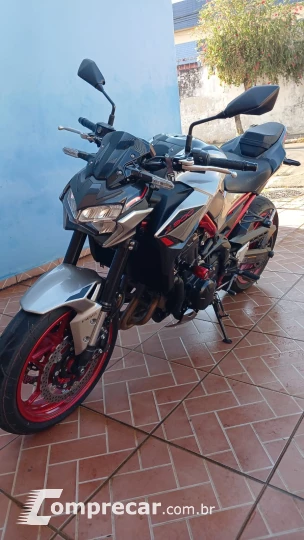 Z 900