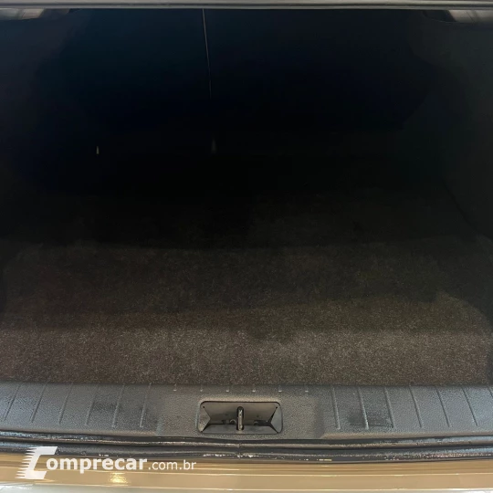 Sentra Exclusive 2.0 16V Aut.