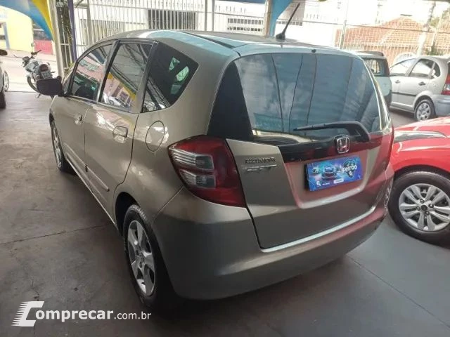 FIT 1.4 LX 16V