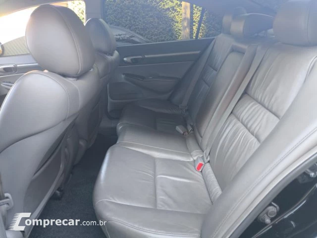 CIVIC - 1.8 EXS 16V 4P AUTOMÁTICO
