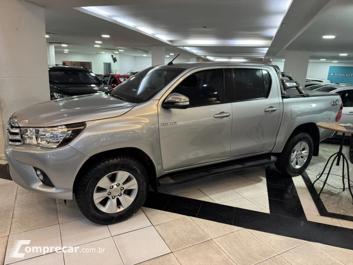 Hilux CD SRV 4X4 2.8 TDI AUTOMATICA