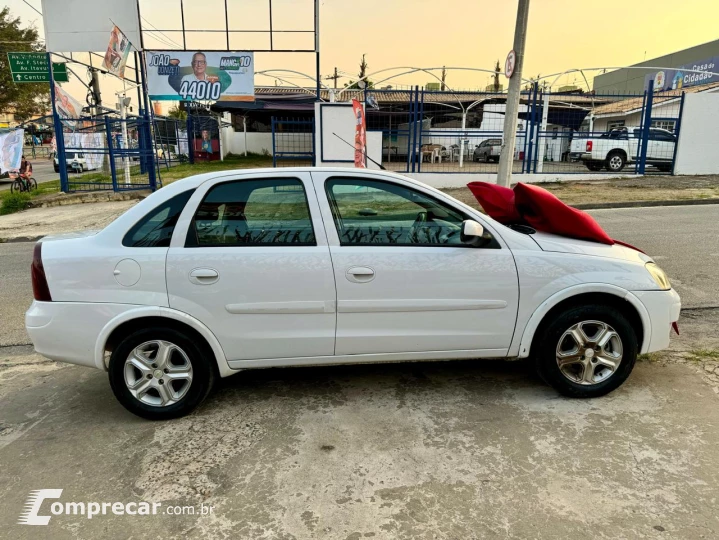 Corsa Sedan 1.8 4P PREMIUM FLEX