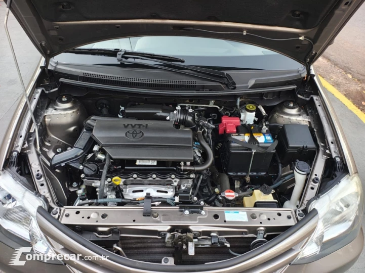 ETIOS 1.5 X Plus Sedan 16V