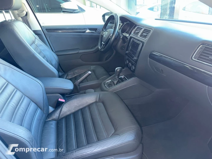 JETTA 2.0 TSI Highline 211cv