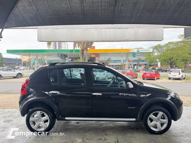 SANDERO - 1.6 STEPWAY 16V 4P MANUAL