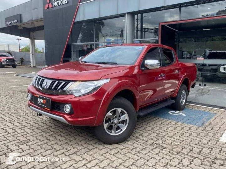 L200 TRITON 2.4 16V Turbo Sport HPE CD 4X4