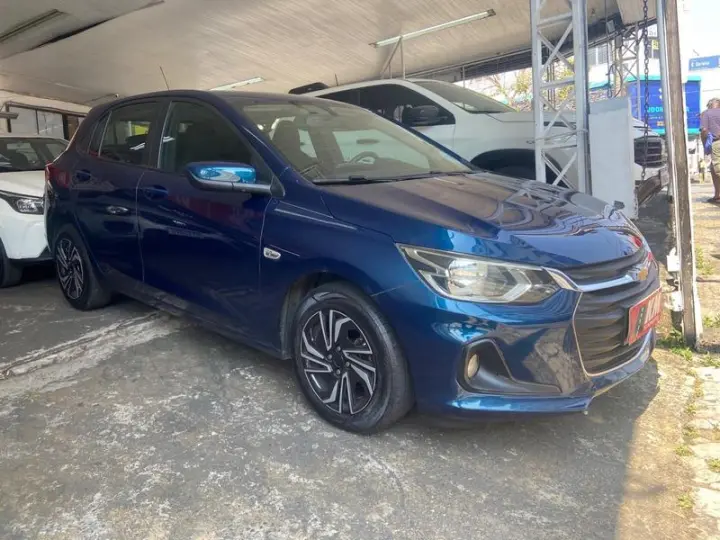ONIX HATCH LT 1.0 8V FLEXPOWER 5P MEC.