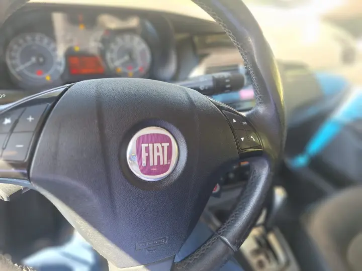 LINEA 1.8 Absolute 16V