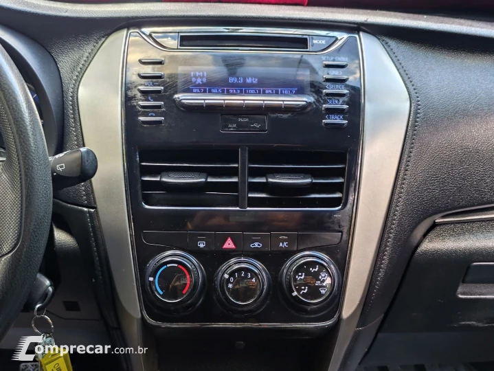 YARIS 1.3 16V FLEX XL LIVE MULTIDRIVE