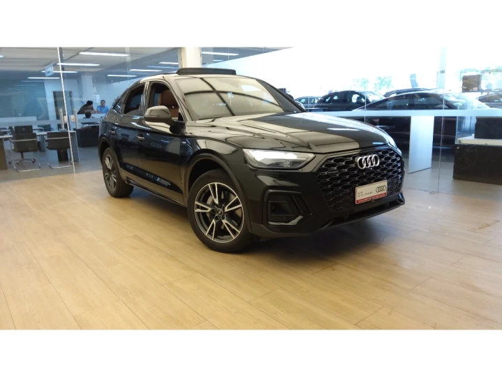 Q5 2.0 55 TFSIE PHEV SPORTBACK PERFORMANCE BLACK QUATTRO S T