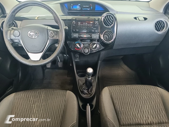 ETIOS 1.5 X PLUS SEDAN 16V MANUAL
