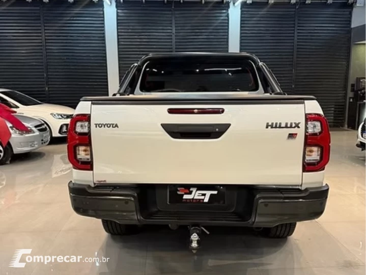 HILUX 2.8 D-4D TURBO DIESEL CD GR-S 4X4 AUTOMÁTICO