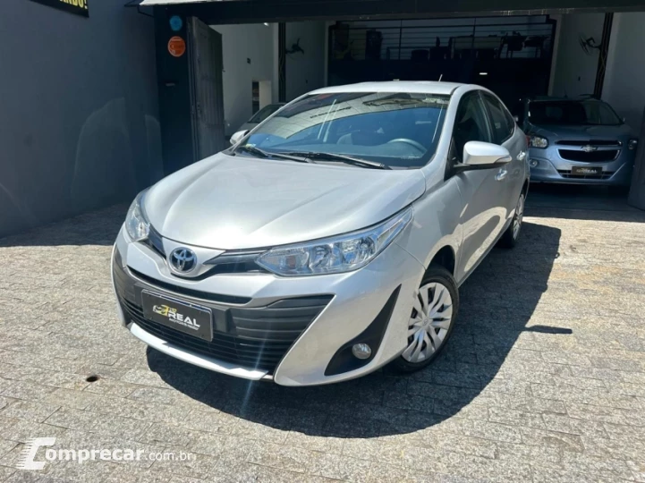 YARIS 1.5 16V Sedan XL Live