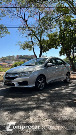 CITY 1.5 LX Sedan 16V