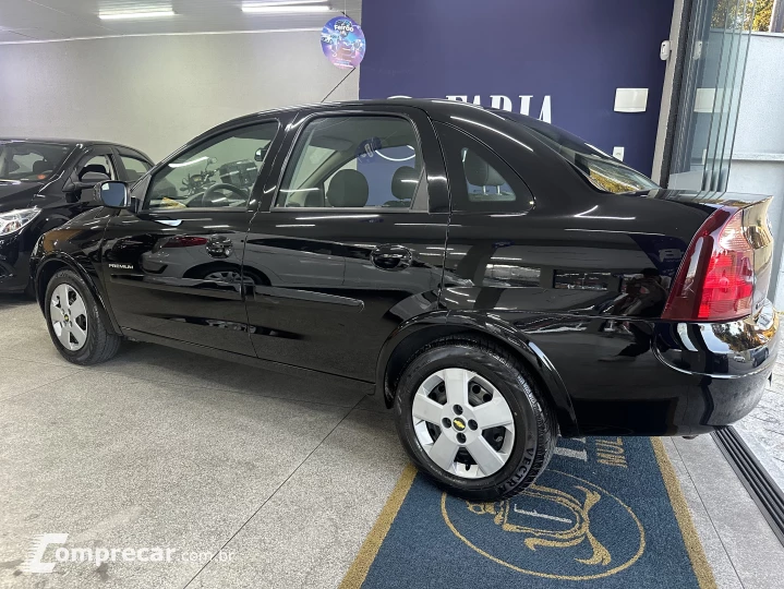 CORSA 1.4 MPFI Premium Sedan 8V