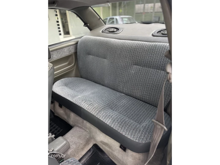 LOGUS 1.8 GLS 8V GASOLINA 2P MANUAL