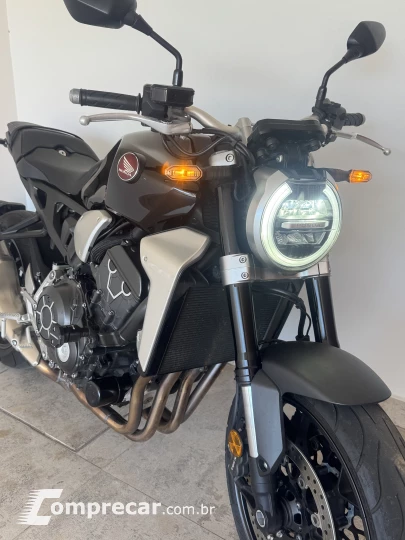CB 1000r