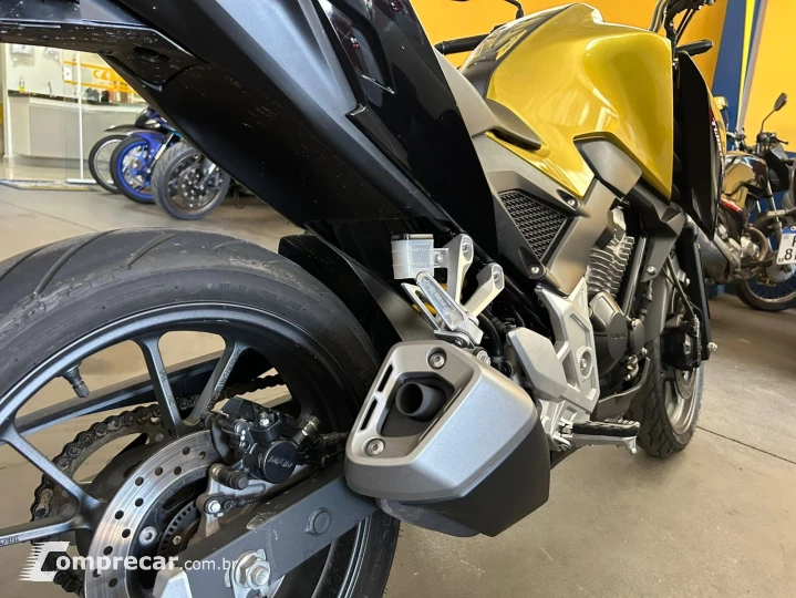 CB300F Twister