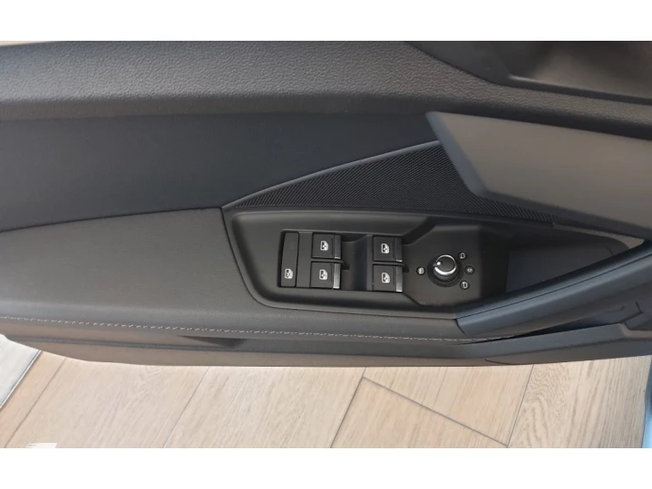 A3 2.0 40 TFSI MHEV SEDAN PERFORMANCE BLACK S-TRONIC