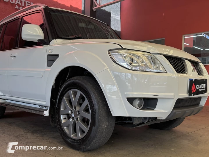 PAJERO TR4 2.0 4X2 16V 140CV FLEX 4P AUTOMÁTICO