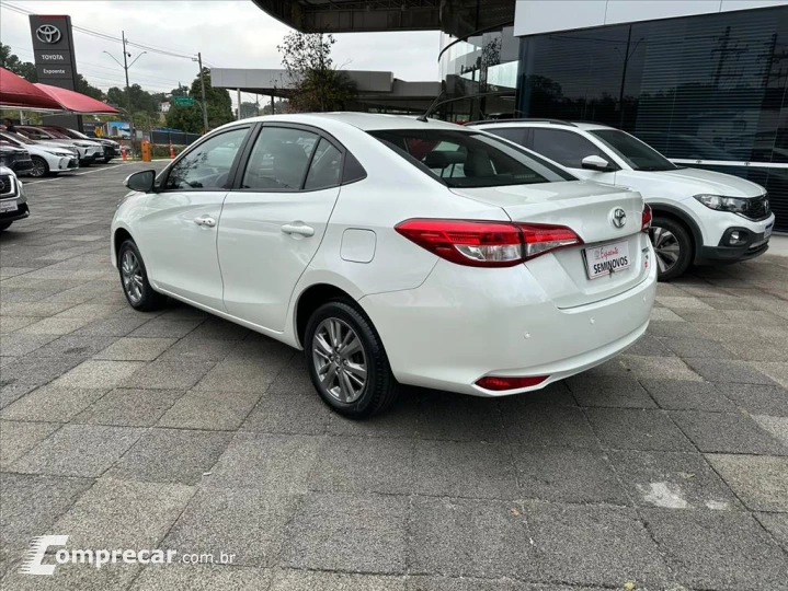 YARIS 1.5 16V FLEX SEDAN XL PLUS CONNECT MULTIDRI
