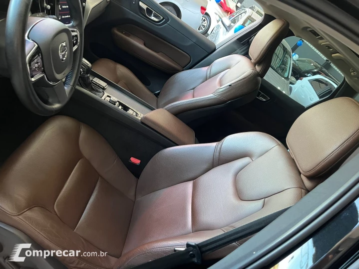 XC60 2.0 T5 Momentum AWD Geartronic