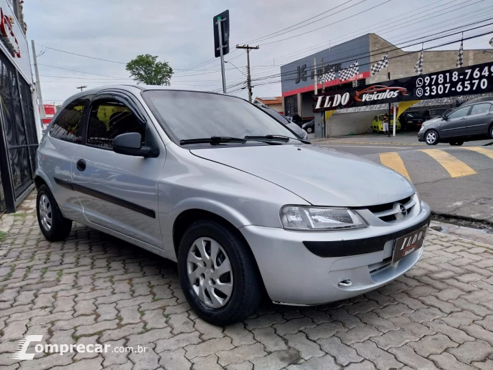 CELTA 1.0 MPFI Life 8V