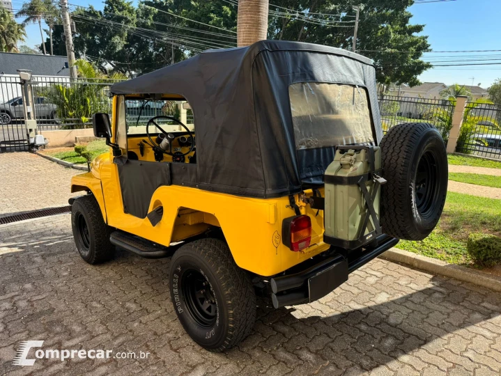 JEEP 2.6 6 Cilindros 12V