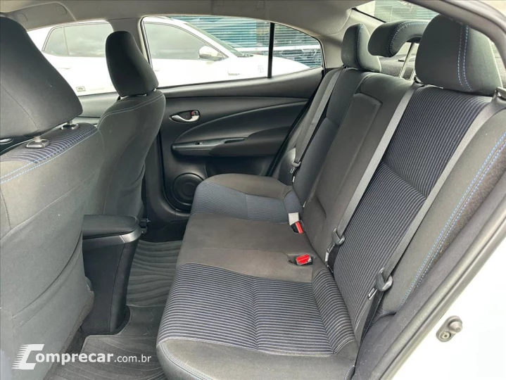 YARIS 1.5 16V FLEX SEDAN XL PLUS CONNECT MULTIDRI