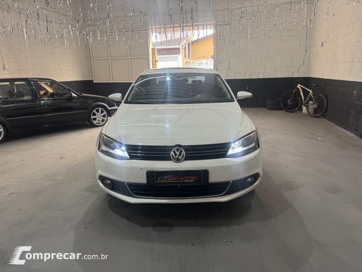 JETTA 2.0 TSI Highline 211cv