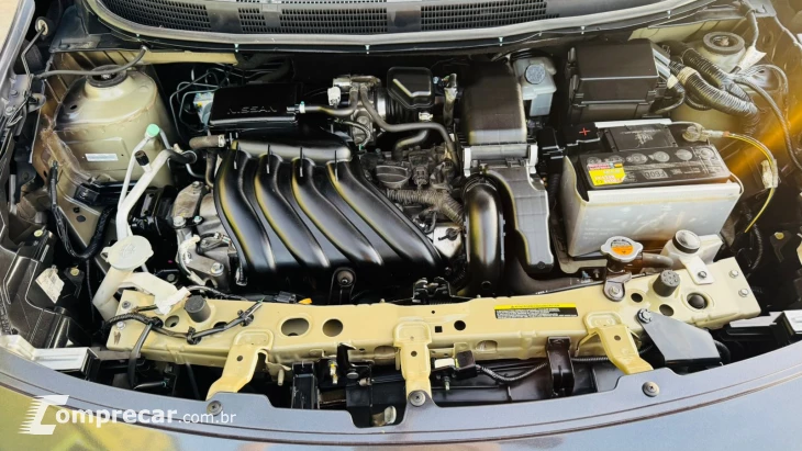 VERSA 1.6 16V Unique