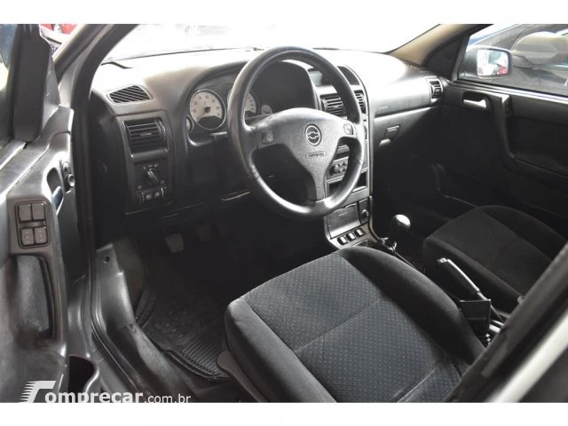 ASTRA HATCH - 2.0 MPFI ADVANTAGE 8V 4P MANUAL